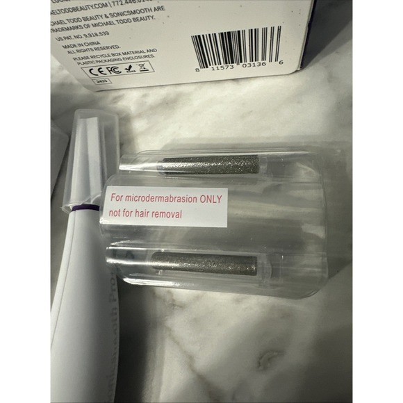 Michael Todd Sonicsmooth Pro+ Sonic Dermaplaning and Facial Hair/Open Box/NEW - Picture 2 of 16